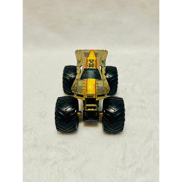 Hot Wheels Monster Jam Max D Gold Monster Truck 1:64 Diecast Mattel Rare - Picture 4 of 5